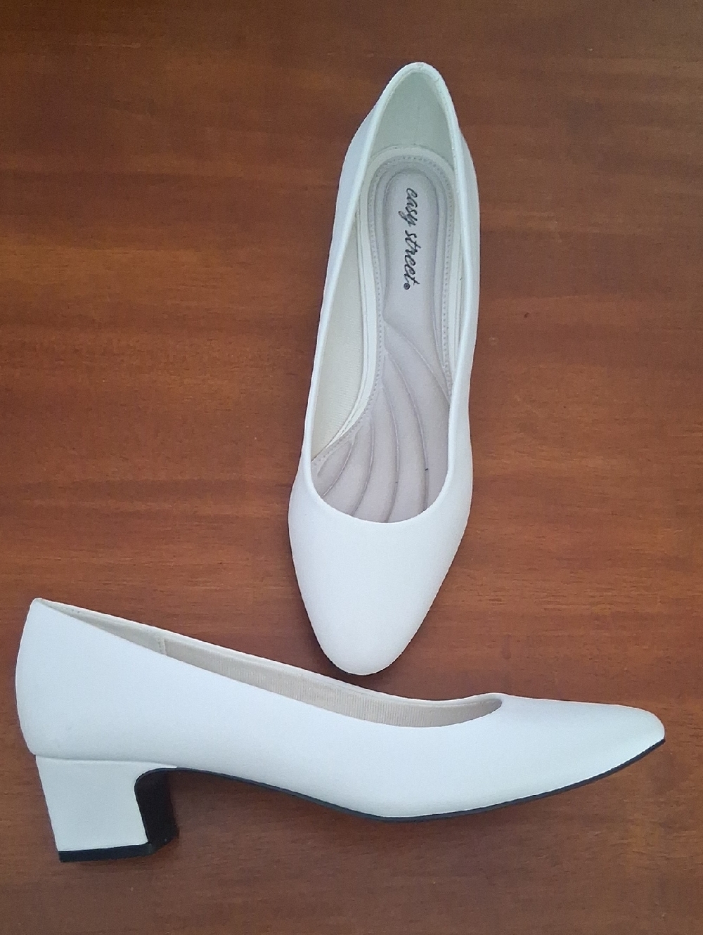 Easy Street White Faux Leather Almond-Toe Slip On Heels Pumps Sz 12M